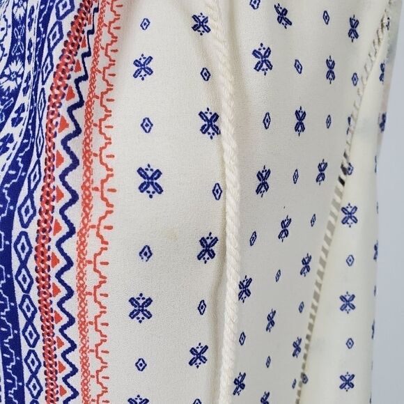 Collective Concepts Boho Tassel Top - Picture 8 of 8